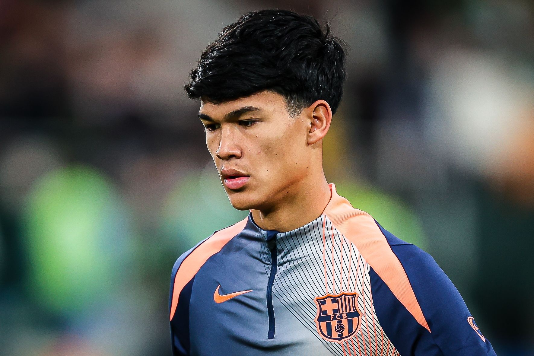 好博体育官网-英媒：切尔西曼城领跑德罗争夺战，600万欧解约金预计很快被触发