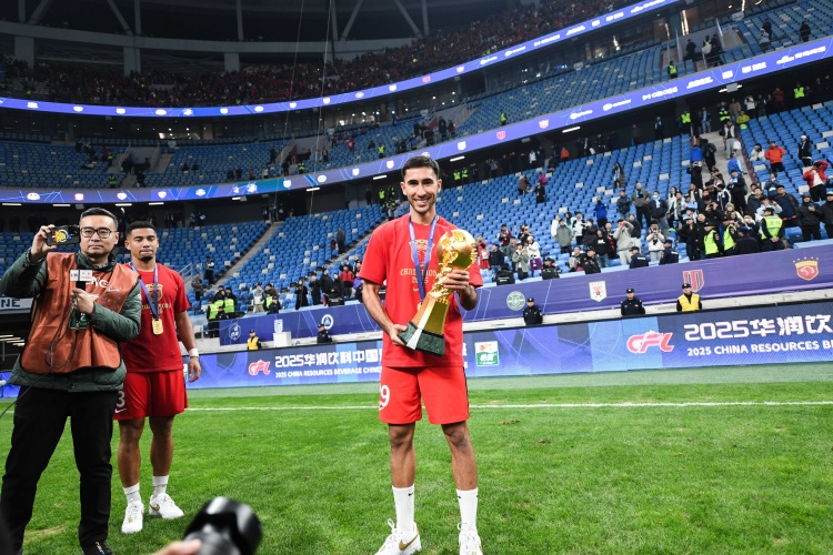 好博体育-博主:中国香港中卫亚历斯祖将加盟成都蓉城